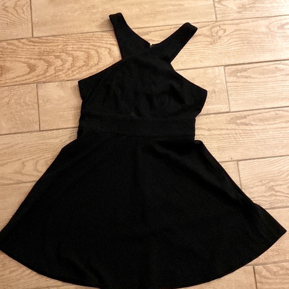 Lulus Dresses & Skirts - Lulu’s women’s Sexy Cut Out Little Black Skater Dress Size Medium